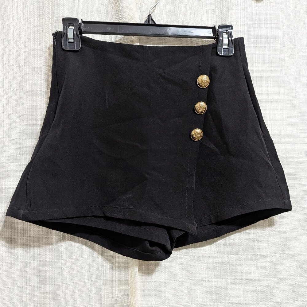 4/$20 Shein Black Skort Size Small Gold Button Details